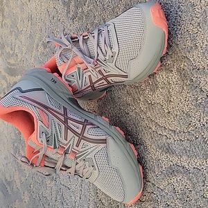 ASICS Gel Venture 8 Gray Orange Running Shoes Womens Size 9.5